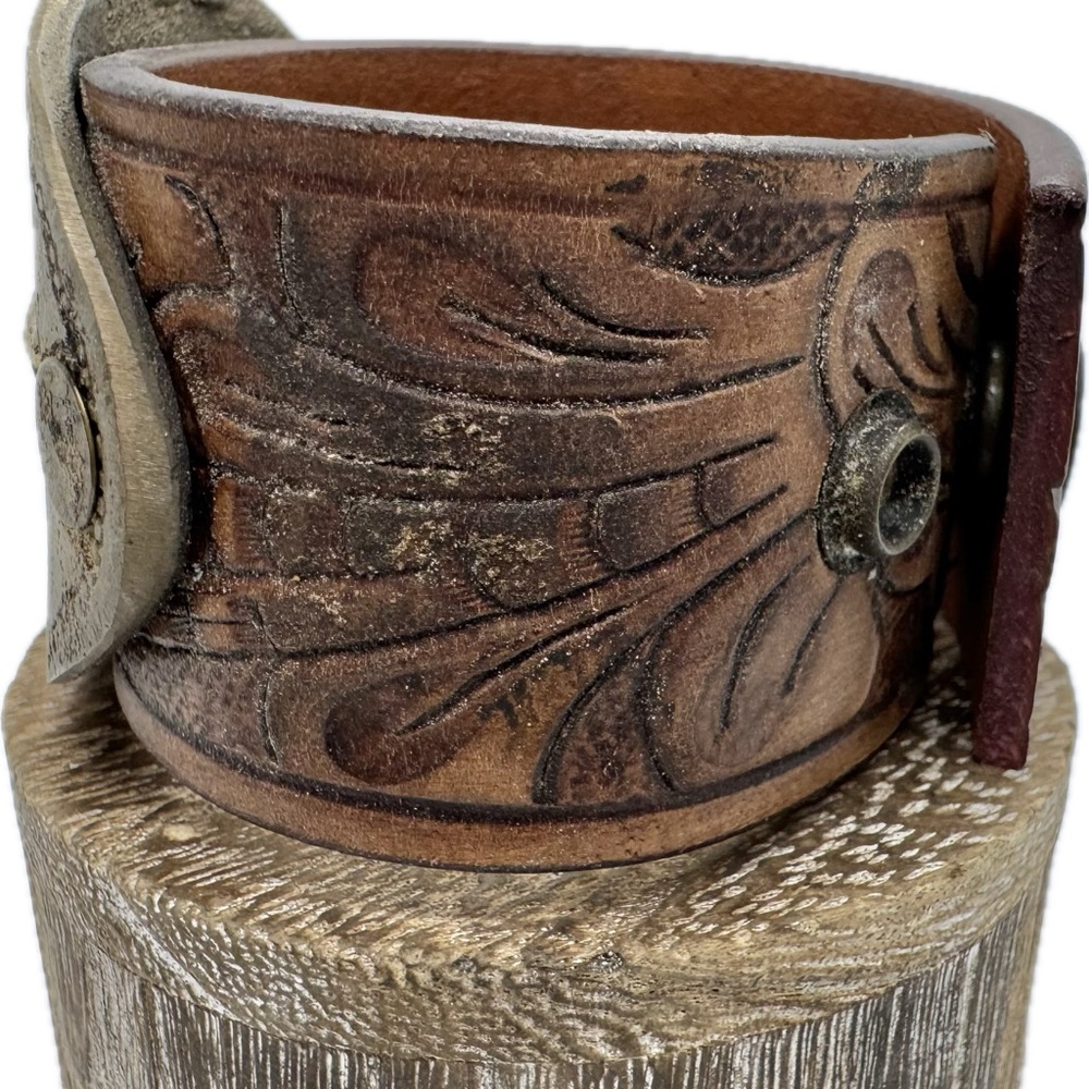 A Rare Bird Brass and Leather Cuff - Picture 2 of 7
